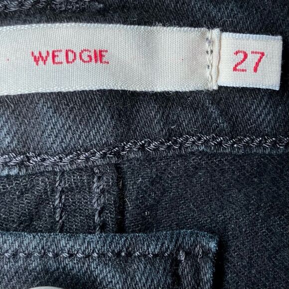 Levi’s Wedgie Straight Ankle Jeans in Distressed Dark Black Women’s 27 - Picture 12 of 15